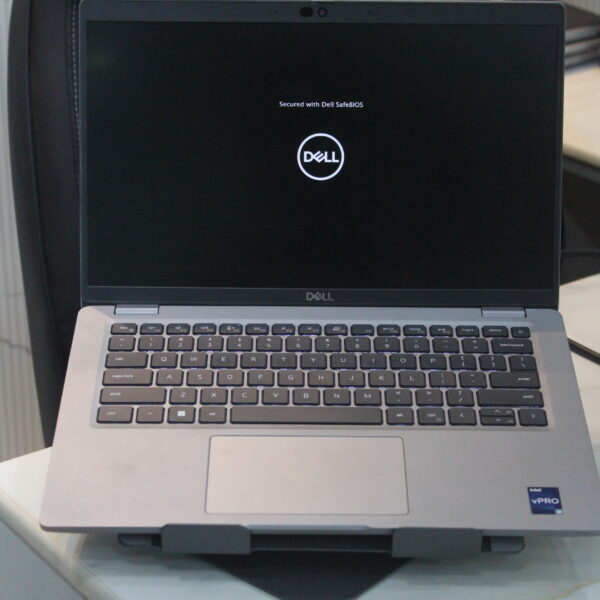 DELL LATITUDE 5430 | Intel Core i5 12th Gen | 16GB RAM | 256GB NVMe SSD | 14" Touchscreen Display | Refurbished Laptop