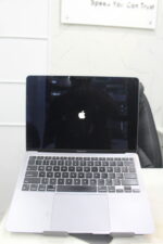 APPLE MACBOOK AIR M1 | 16GB RAM | 256GB Storage | 13.3" Display | Refurbished Laptop - Image 2