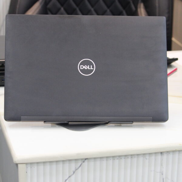 DELL LATITUDE 7490 | Intel Core i7 8th Gen | 16GB RAM | 512GB NVMe SSD | 14" Display | Refurbished Laptop